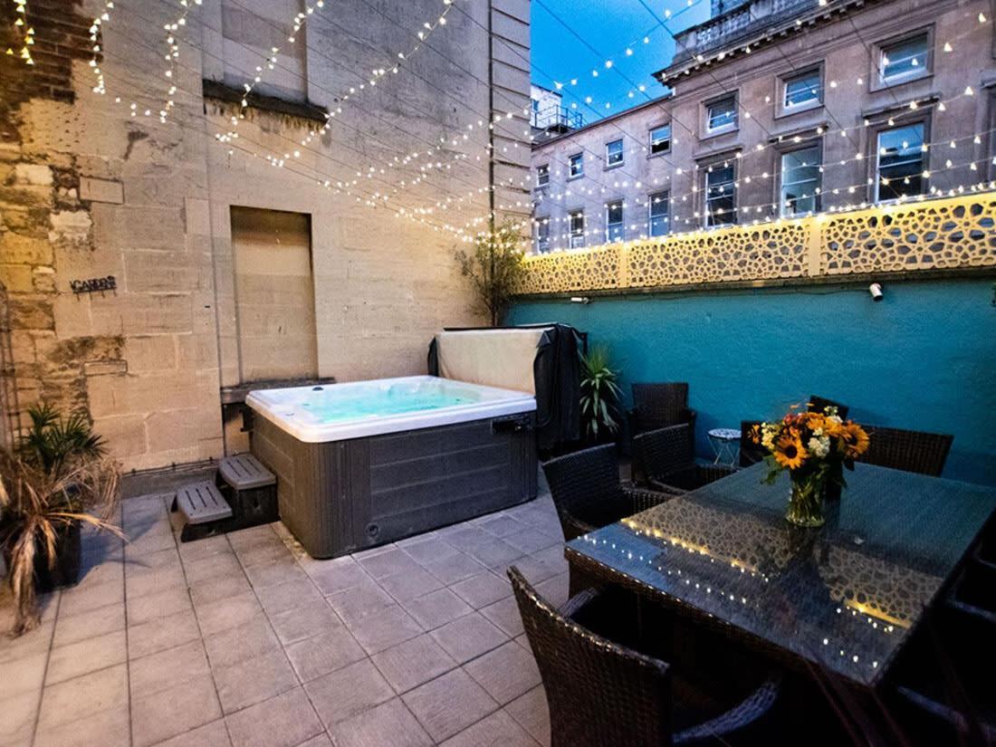 Dream Stays Bath - Trim Street Townhouse With Hot Tub Exterior foto